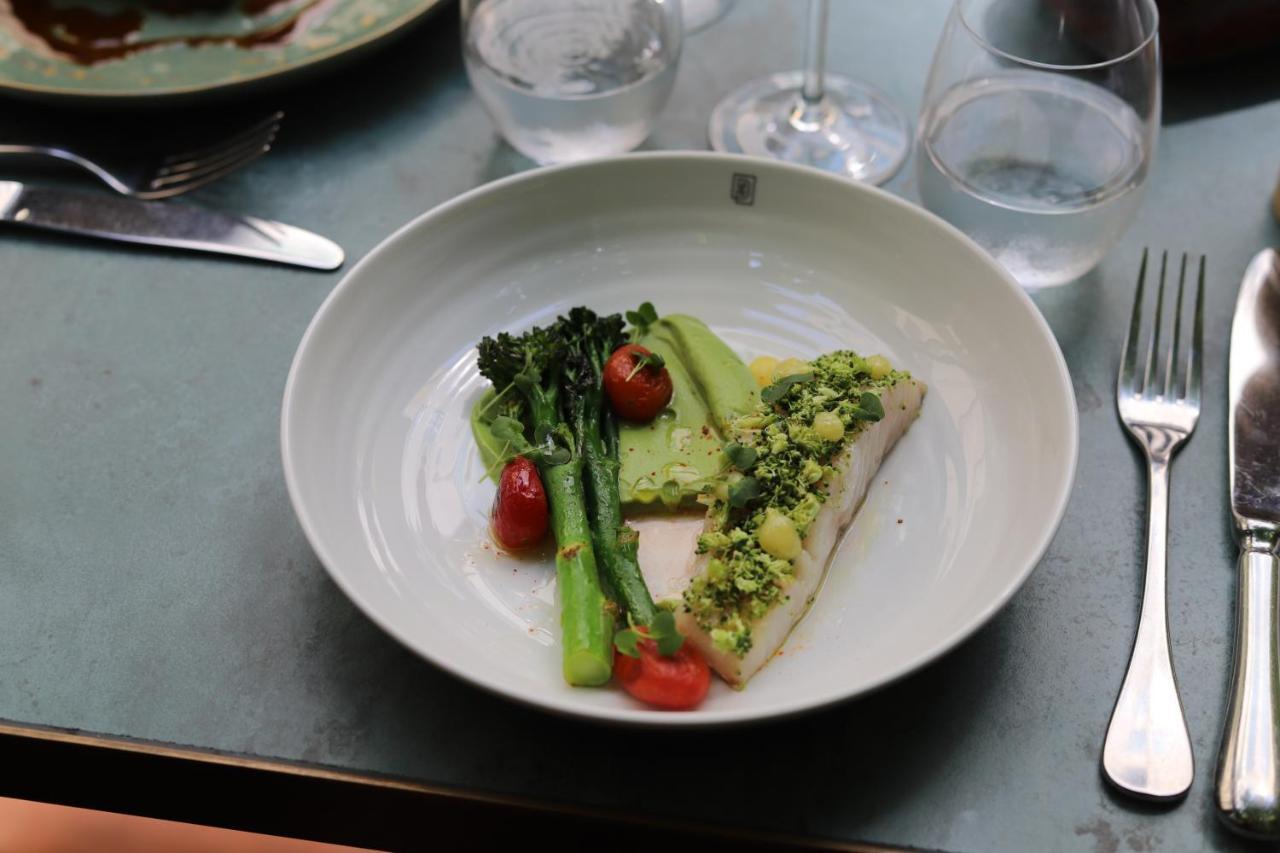 Maison Breguet Париж Екстериор снимка A dish at the restaurant